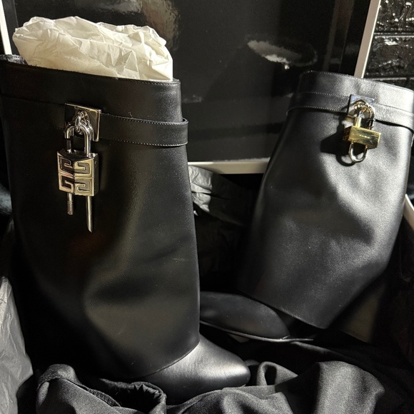 SHARK BOOTS ( SHORT)